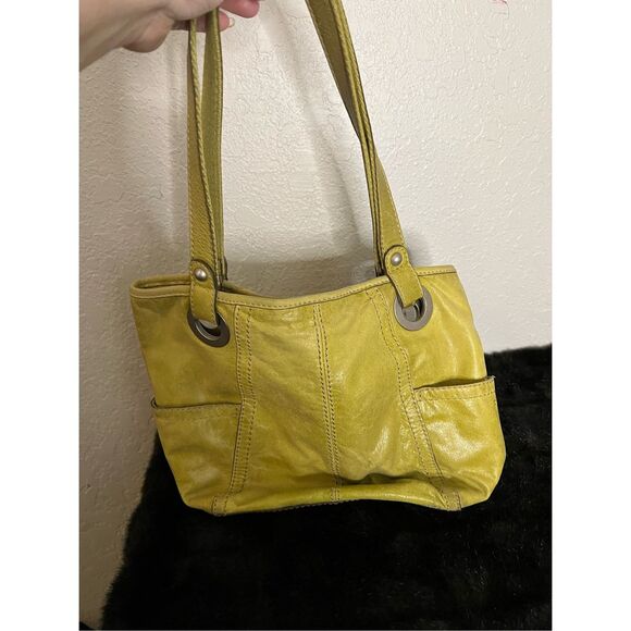 FOSSIL DOUBLE STRAP SHOULDER TOTE BAG LEMON LEATHER  SIDE POCKETS - Picture 4 of 4